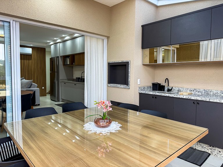 070 - Fantástica cob duplex em 180 metros da praia