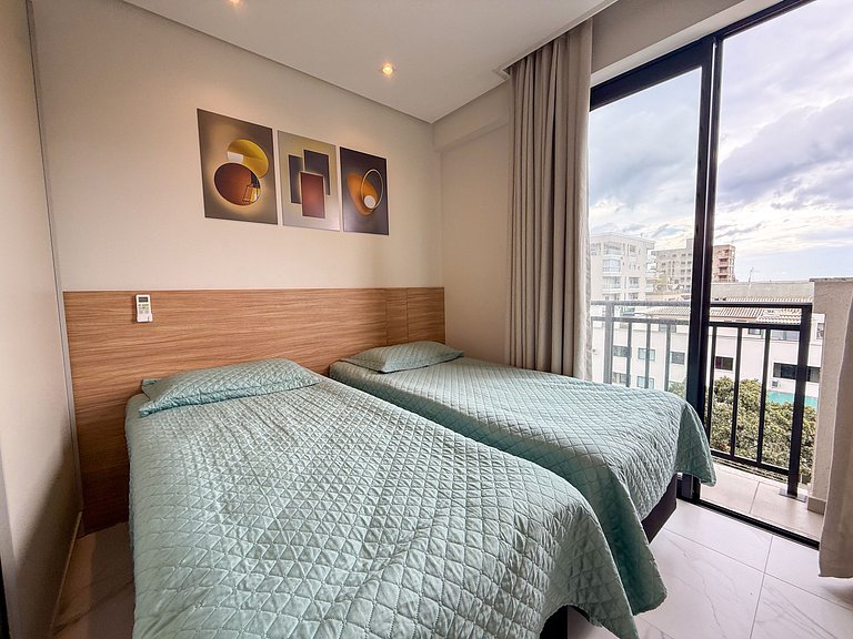 015 - Apartamento alto padrão próximo ao centro e à Praia de