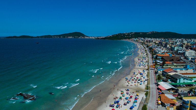 260 - Excelente custo benefício a 100m da praia