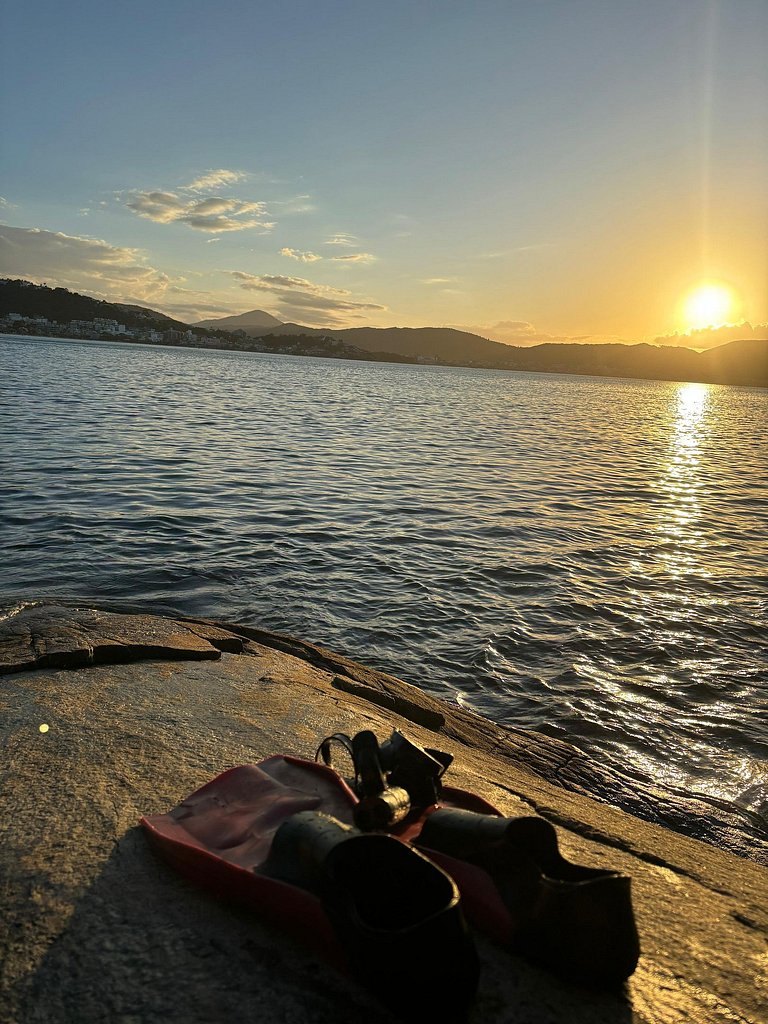 215 -Sobrado Familiar com amplo espaço em Mariscal