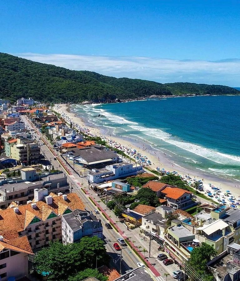 401 - Ampla Cobertura na Praia de Bombas
