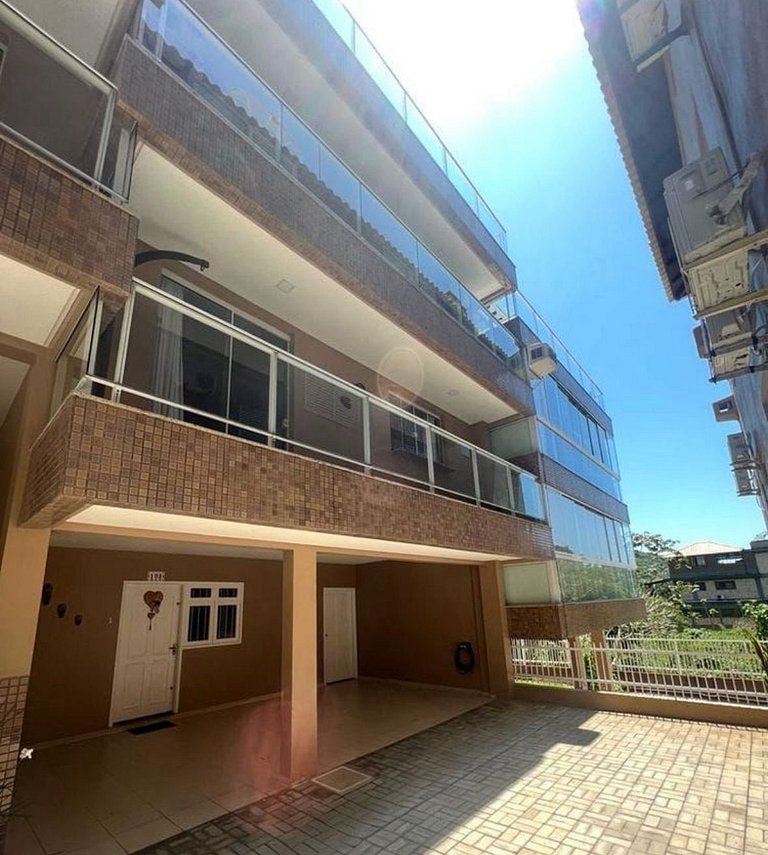 207- Triplex em Bombas para família