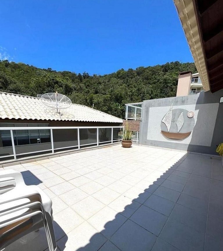 207- Triplex em Bombas para família