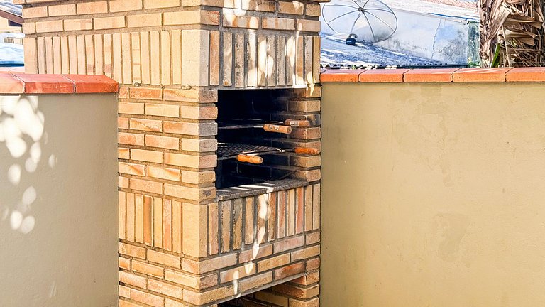 414 - Apartamento 2 quartos em Bombas