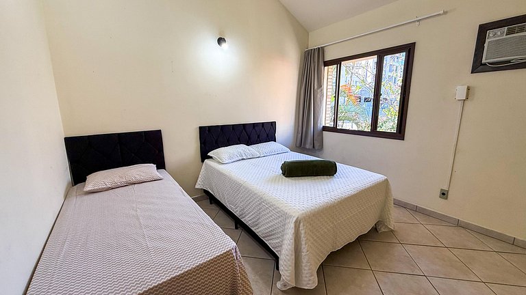 415 - Apartamento 2 quartos em Bombas