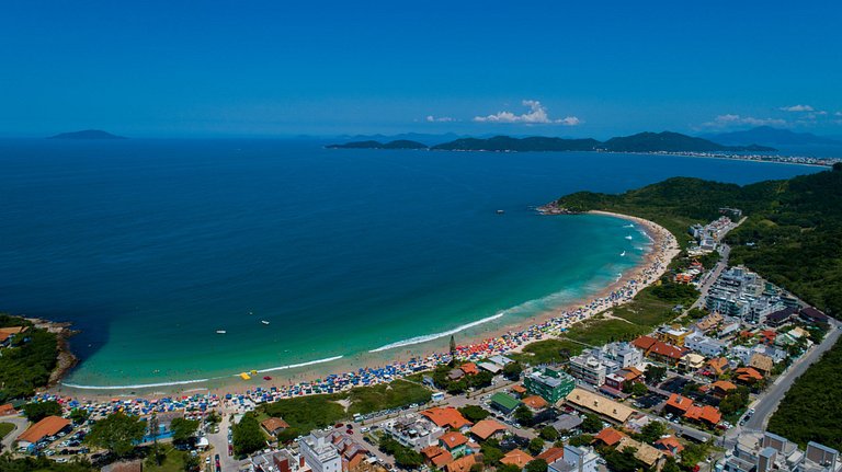 188 - Apartamento em 4 ilhas Acrópole com 03 dormitórios