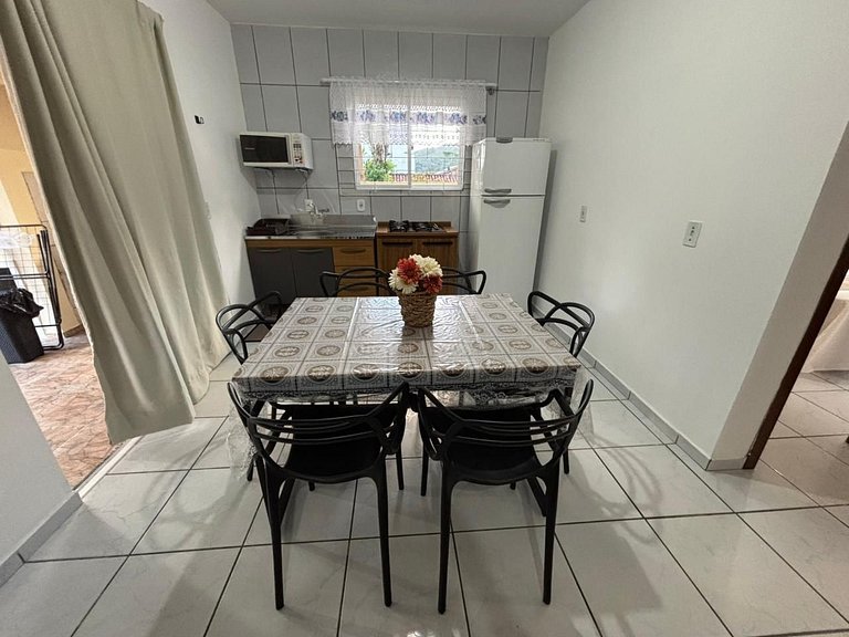 042 - Linda Casa Com 3 Quartos em Bombas