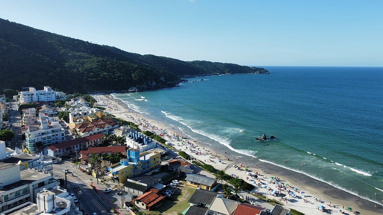 043 - Ótima Casa na Praia de Bombas