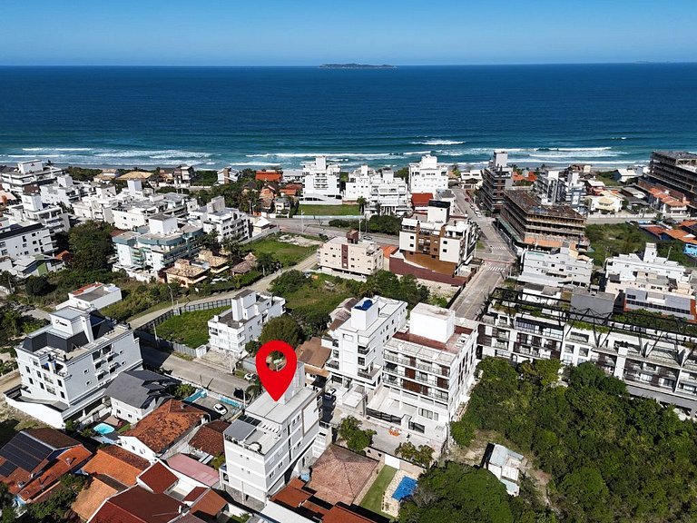 143 - Apto aconchegante com 2 suítes em Mariscal