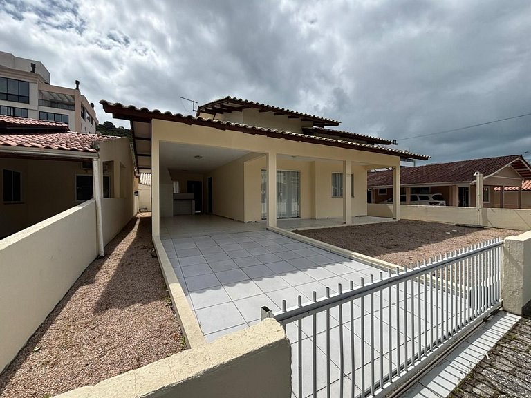 043 - Casa na Praia de Bombas