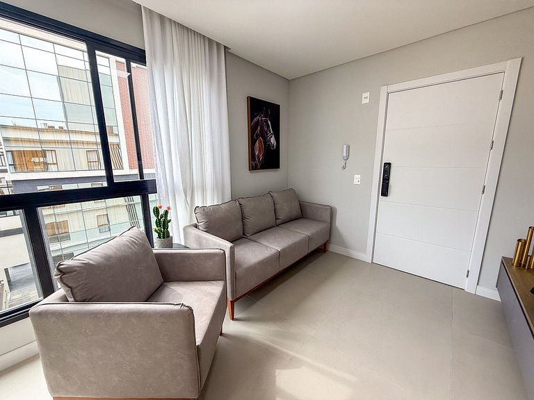 115 - Apto Bombinhas Centro 03 suítes