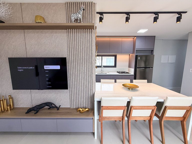 115 - Apto Bombinhas Centro 03 suítes