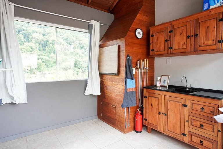 206 - Triplex em Bombas para família