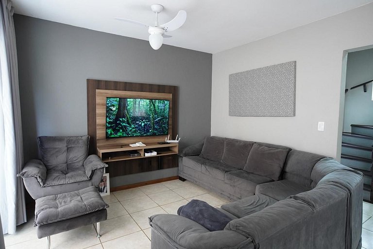 206 - Triplex em Bombas para família