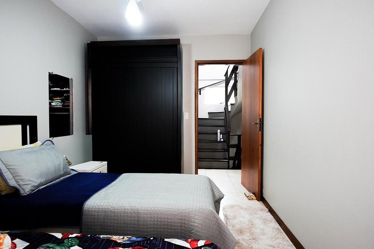 206 - Triplex em Bombas para família