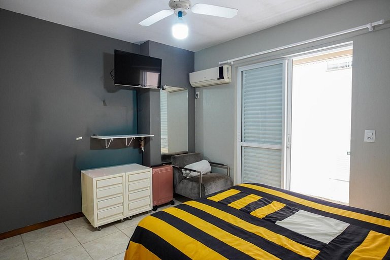 206 - Triplex em Bombas para família