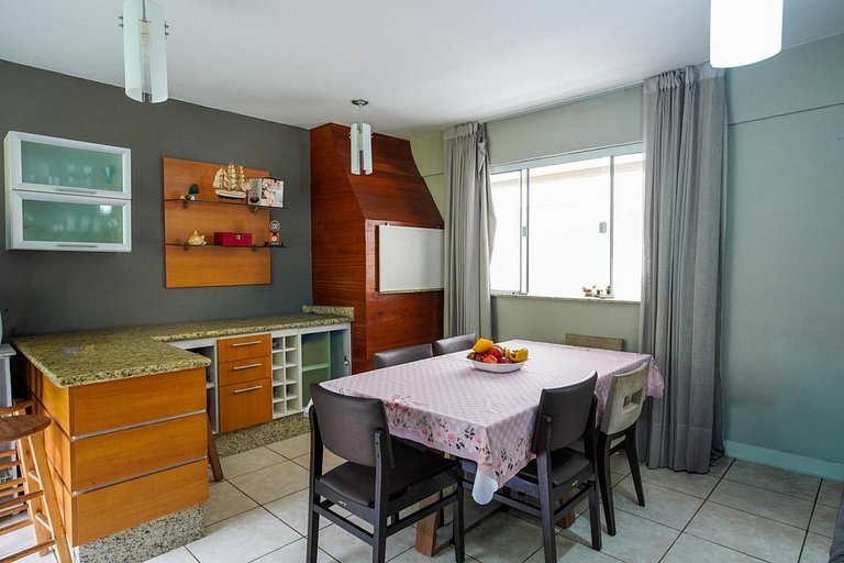 206 - Triplex em Bombas para família