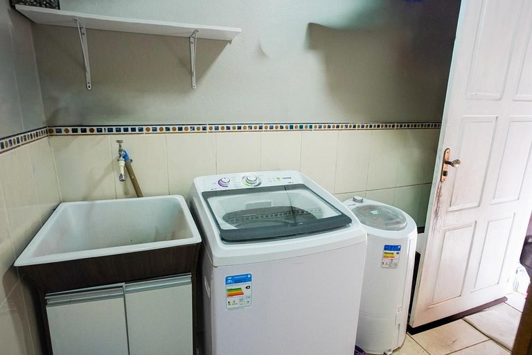 206 - Triplex em Bombas para família