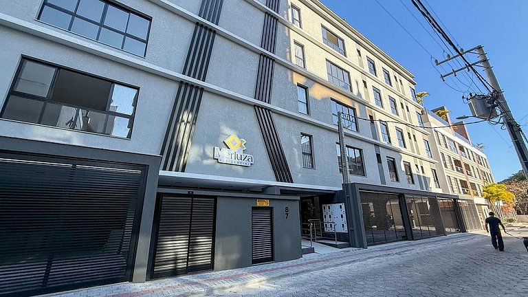 119 - Apto Bombinhas Centro 03 suítes