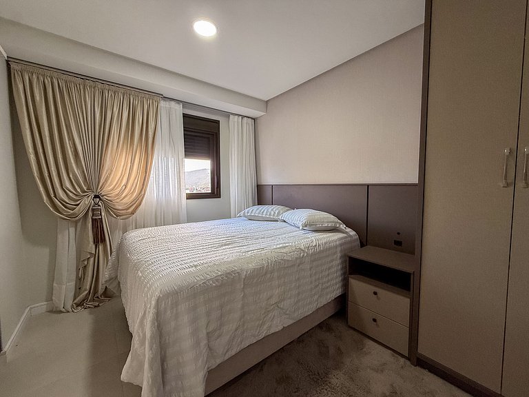 280 - Ótima Cobertura Praia de Bombas