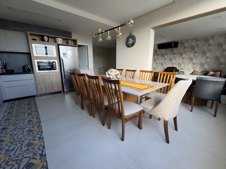 280 - Ótima Cobertura Praia de Bombas