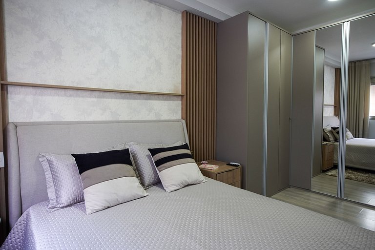 Apto Bombinhas Centro 04 Dormitórios