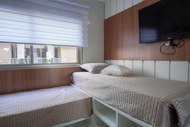 120 - Apto Bombinhas Centro 04 Dormitórios