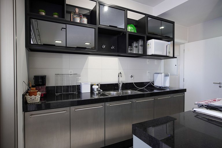 Apto Bombinhas Centro 04 Dormitórios