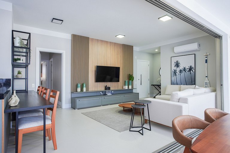 120 - Apto Bombinhas Centro 04 Dormitórios