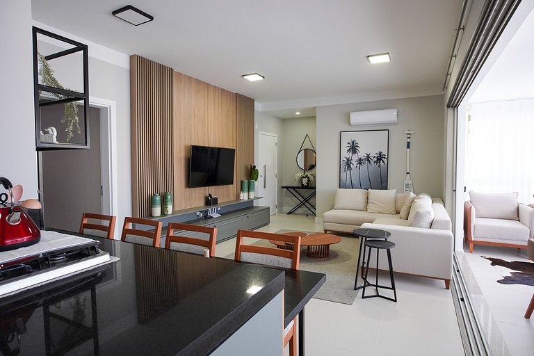 Apto Bombinhas Centro 04 Dormitórios