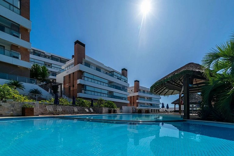 120 - Apto Bombinhas Centro 04 Dormitórios