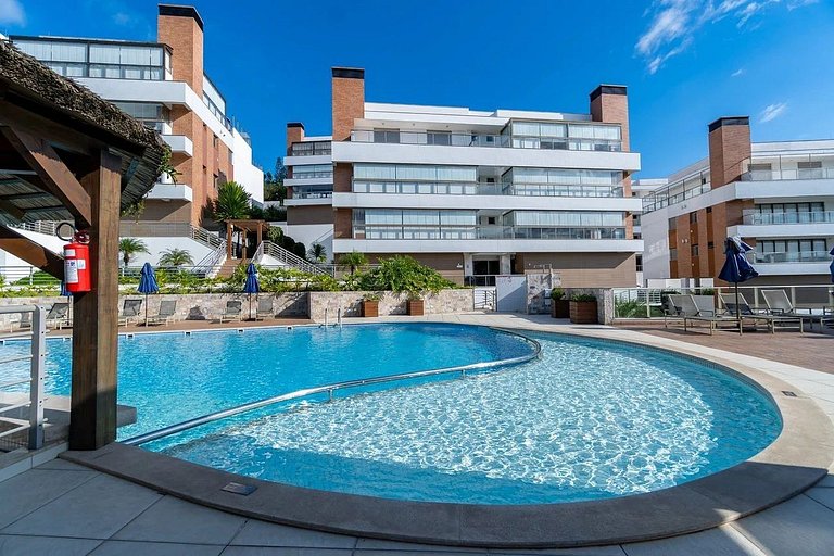 Apto Bombinhas Centro 04 Dormitórios