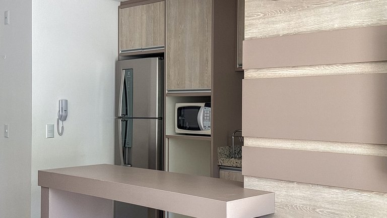 405 -Apto com Ótima localização na praia de Bombas