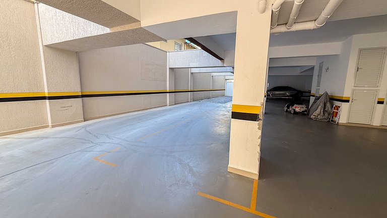 405 -Apto com Ótima localização na praia de Bombas