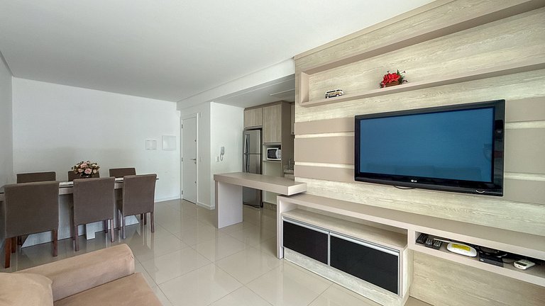 405 -Apto com Ótima localização na praia de Bombas