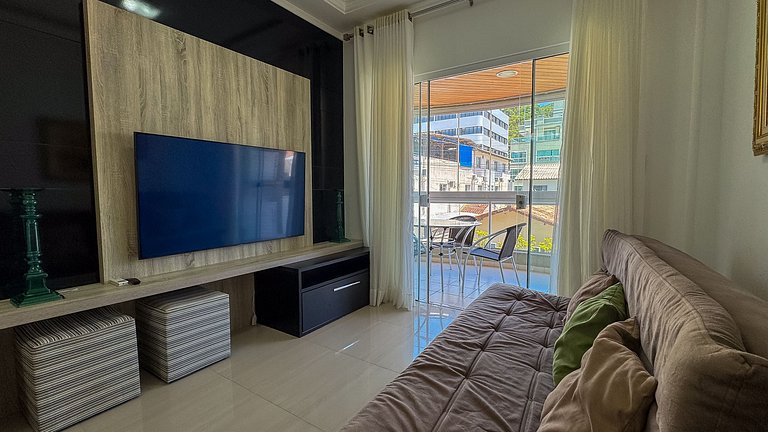 044 - Incrível apto a 100m da praia de Bombas