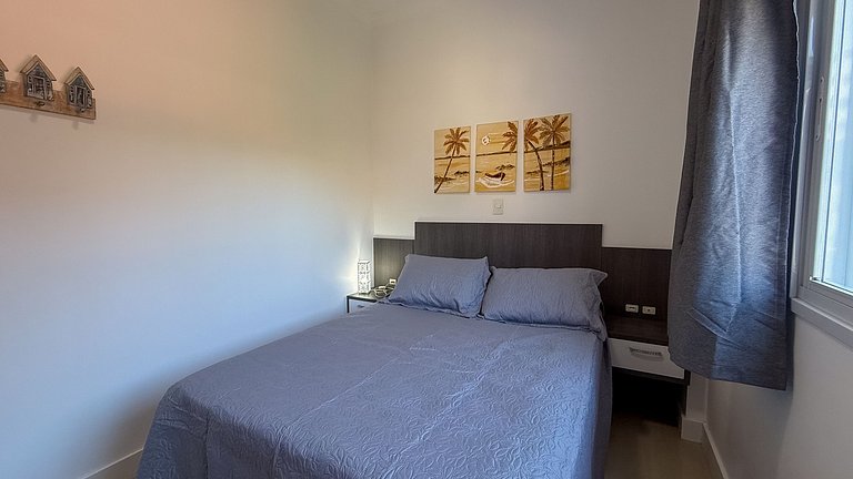 044 - Incrível apto a 100m da praia de Bombas