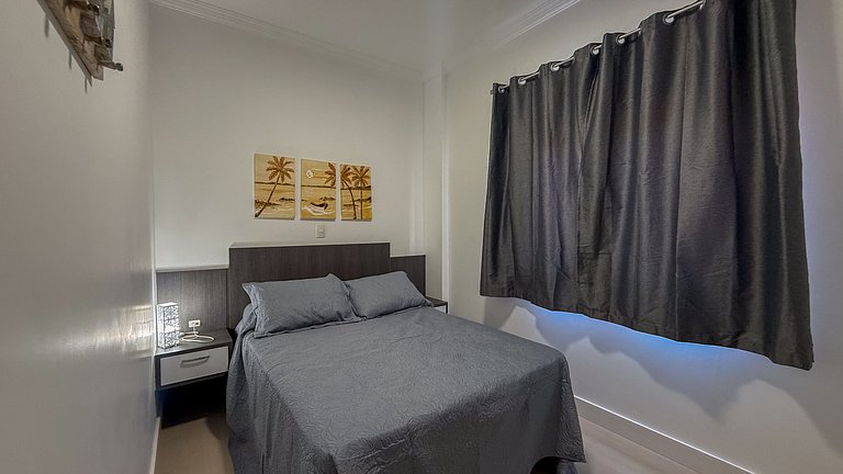 044 - Incrível apto a 100m da praia de Bombas