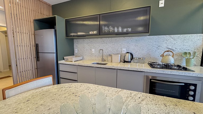 137 - Lindo apartamento com vista mar em Bombas