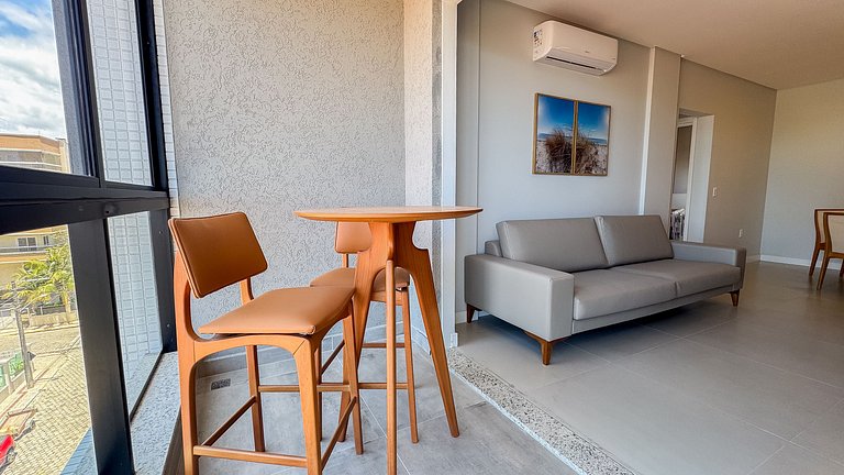 137 - Lindo apartamento com vista mar em Bombas