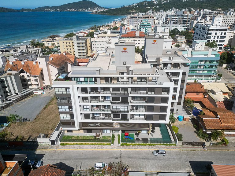 137 - Lindo apartamento com vista mar em Bombas