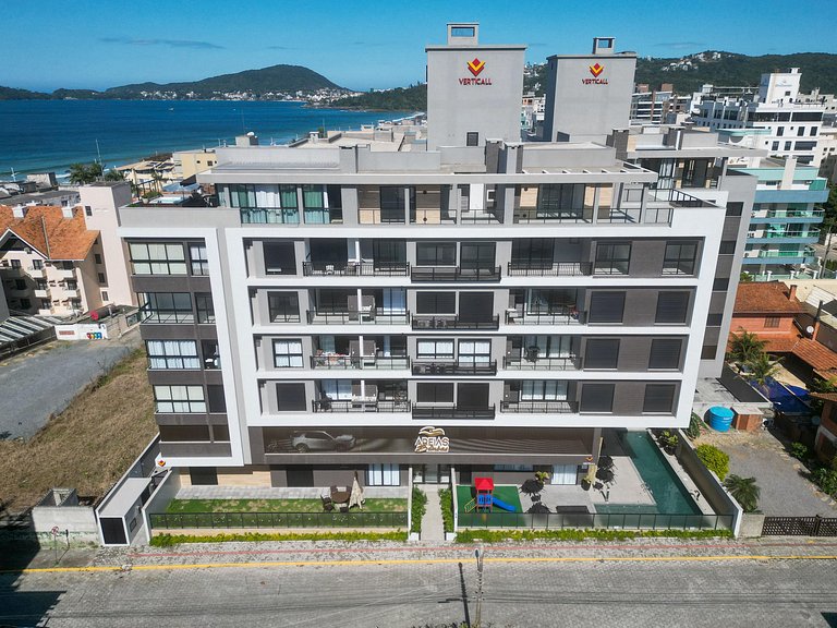 137 - Lindo apartamento com vista mar em Bombas