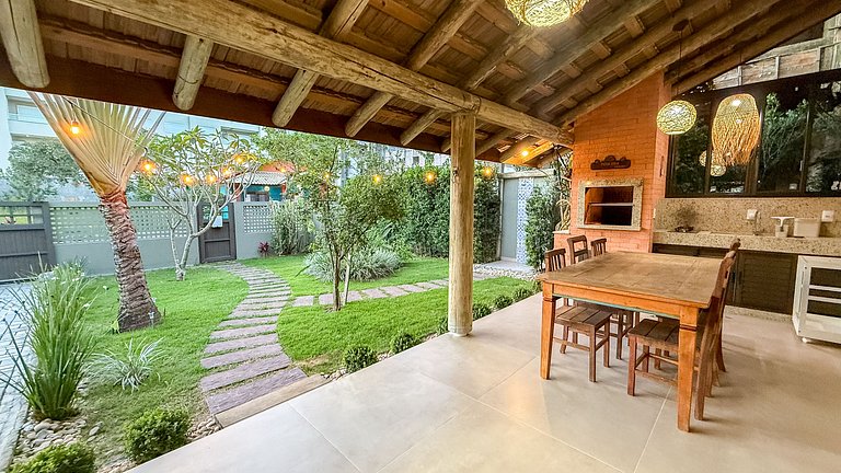 393- Casa completa e espaçosa em Mariscal