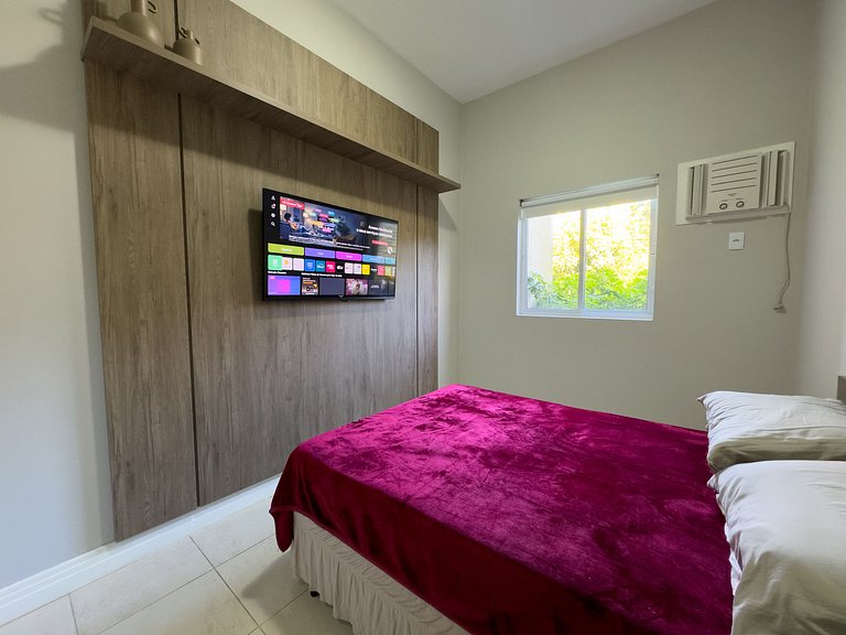 246 - Apartamento poucos passos da Praia de Bombas