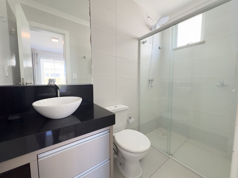 246 - Apartamento poucos passos da Praia de Bombas