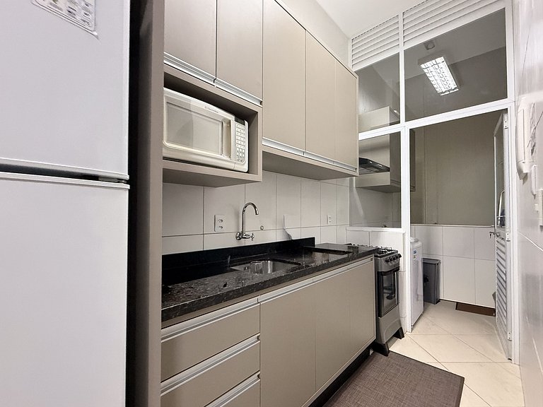 246 - Apartamento poucos passos da Praia de Bombas