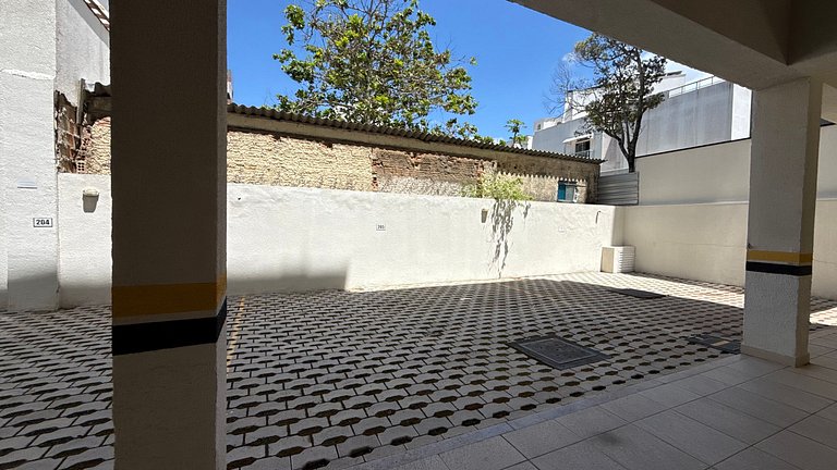 179 - Apto c/ 2 suítes 50m da praia de Mariscal