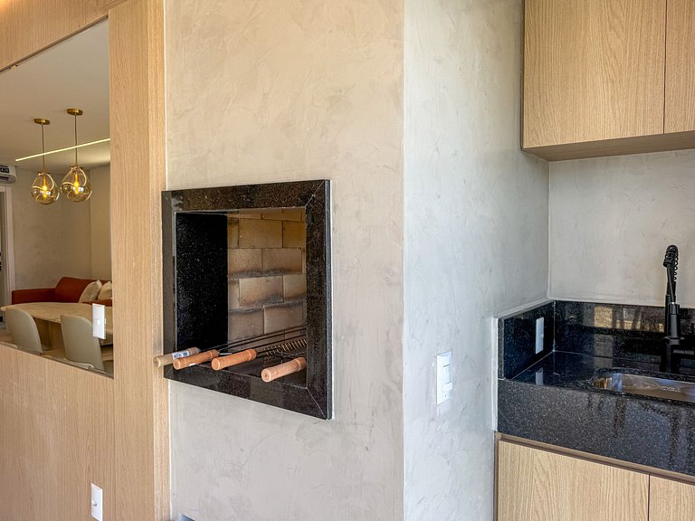 226 - Apartamento com 3 suítes praia de Mariscal