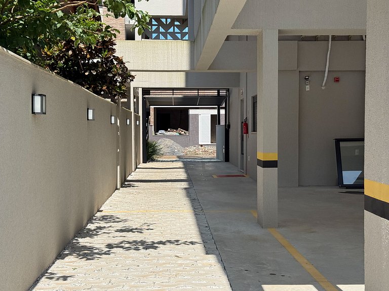 226 - Apartamento com 3 suítes praia de Mariscal