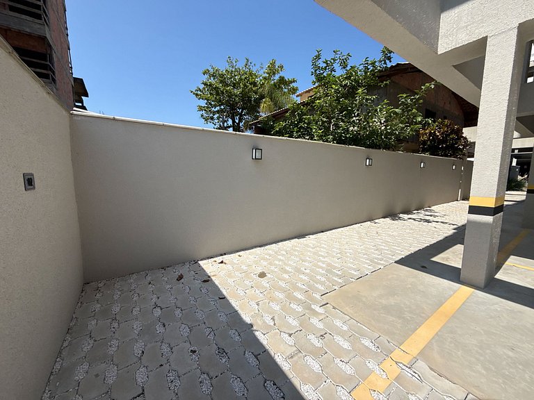 226 - Apartamento com 3 suítes praia de Mariscal